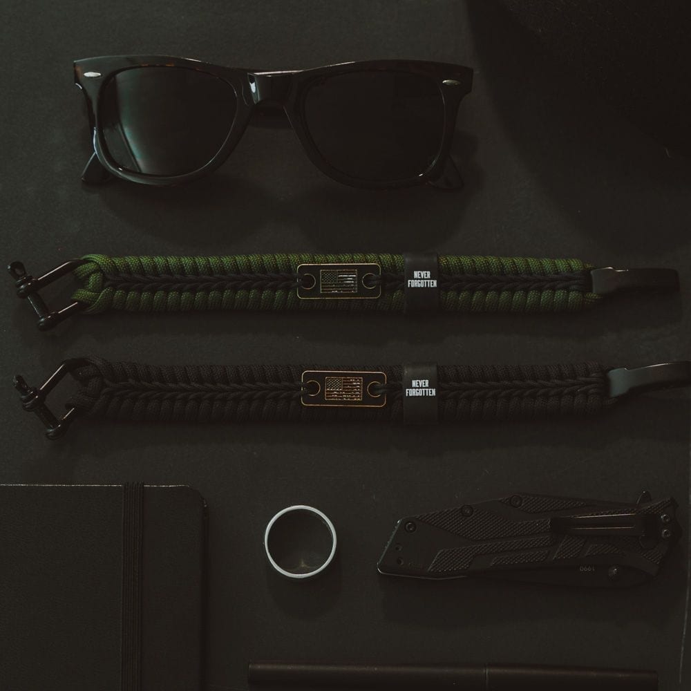 Never Forgotten Black Paracord Bracelet: Helps Pair Veterans With A Service Dog Or Shelter Dog
