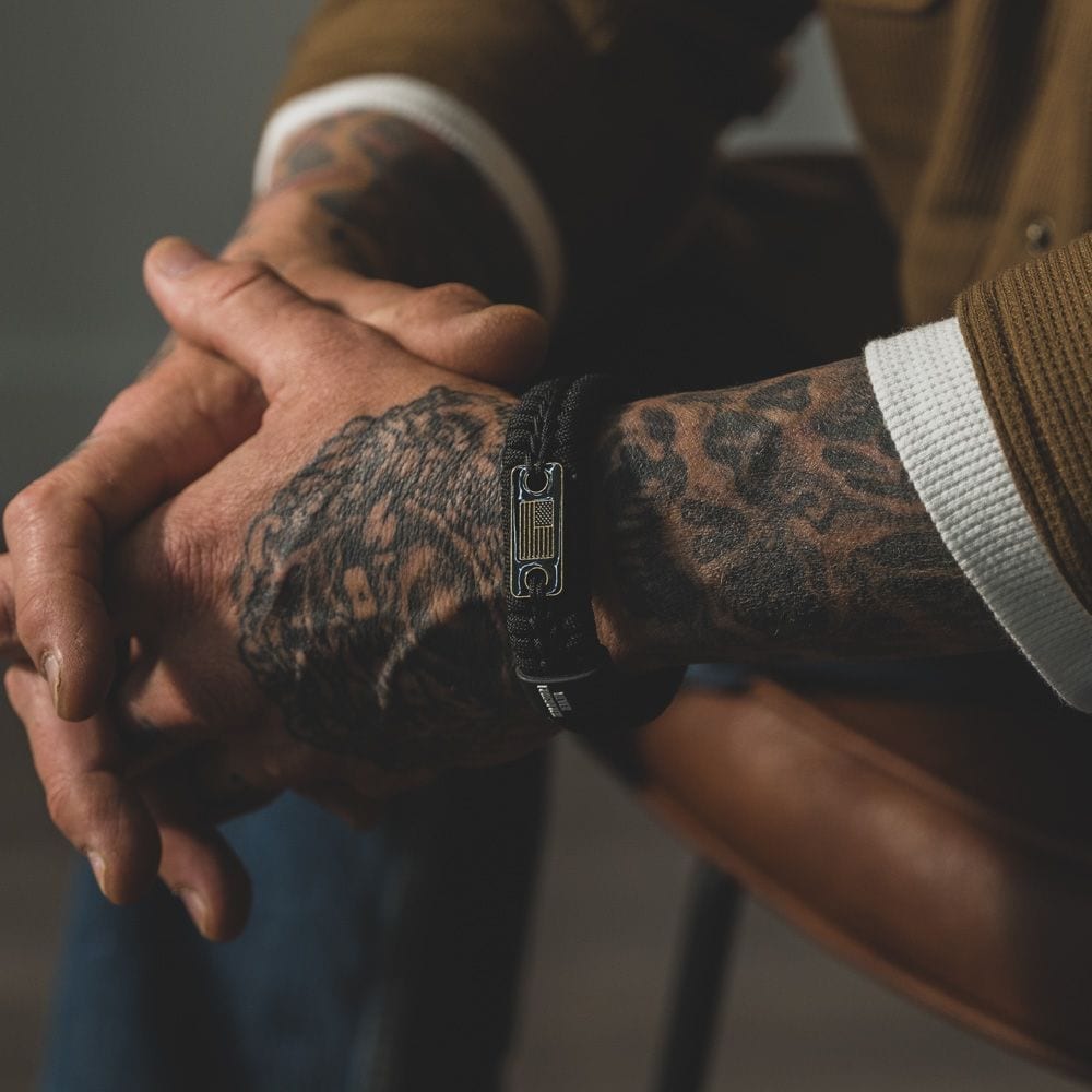 Never Forgotten Black Paracord Bracelet: Helps Pair Veterans With A Service Dog Or Shelter Dog